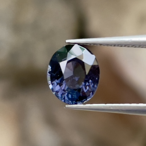 スピネル ダークブルー スピネル ルース 1.60 カラット オーバルカット
