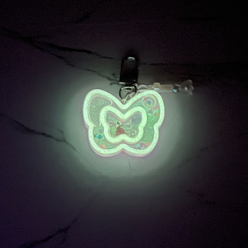 蓄光星空ブルーハートシェイカーキーホルダーレジンシャカシャカ雲キラキラ