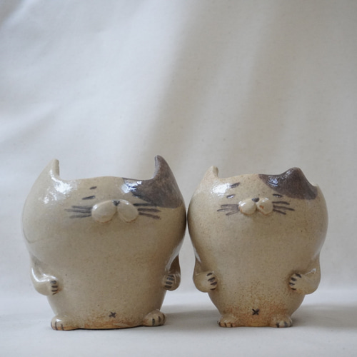 ねこさん陶製植木鉢(ぶちにゃん) 一輪挿し・花瓶・花器 junko-amonon