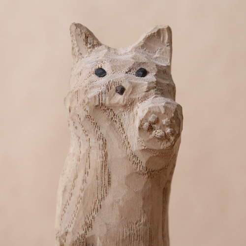 木彫り さがす 招き猫 左手上げ アンティーク 高級シルク座布団付き