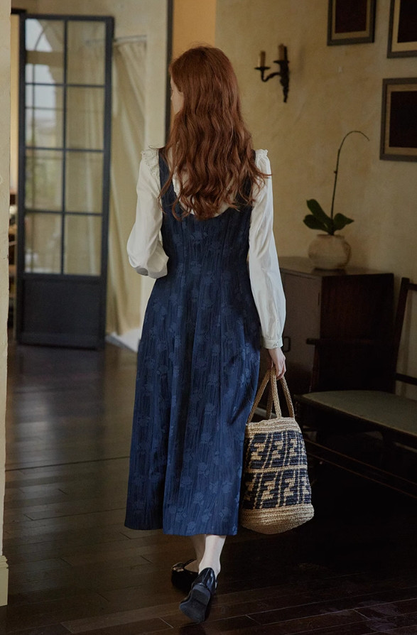 ジャガード生地ワンピース　ノースリーブワンピース