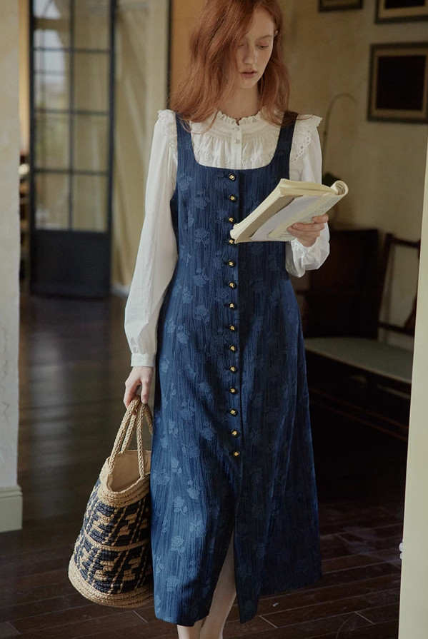 ジャガード生地ワンピース　ノースリーブワンピース