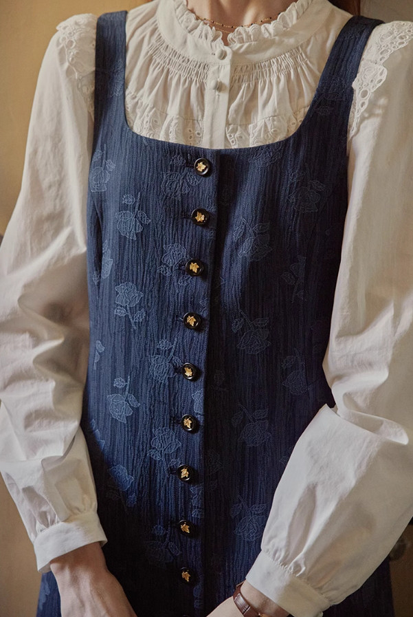 ジャガード生地ワンピース　ノースリーブワンピース