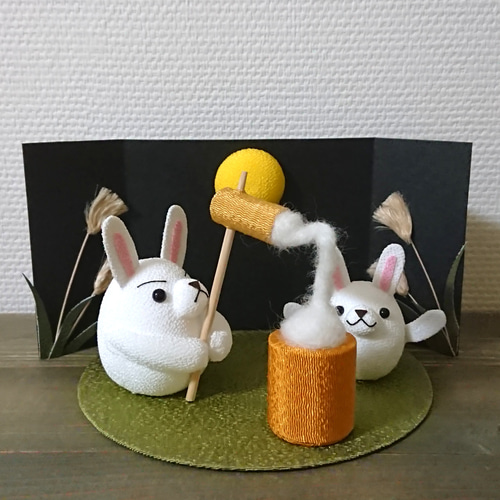 昭和レトロ 餅つきウサギ 兎 お月見 十五夜 満月 ショーケース入り 置物 飾り 昭和レトロ 餅つきウサギ 兎 お月見 十五夜 満月 ショーケース