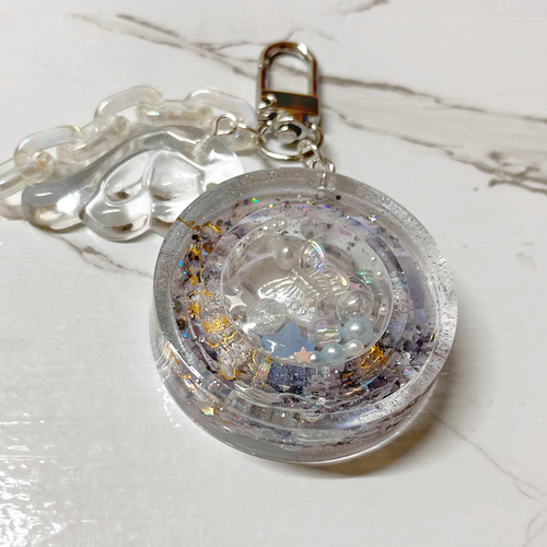 レジン ダブルシェイカー キーホルダー 蝶 花 クリア 天然石 羽