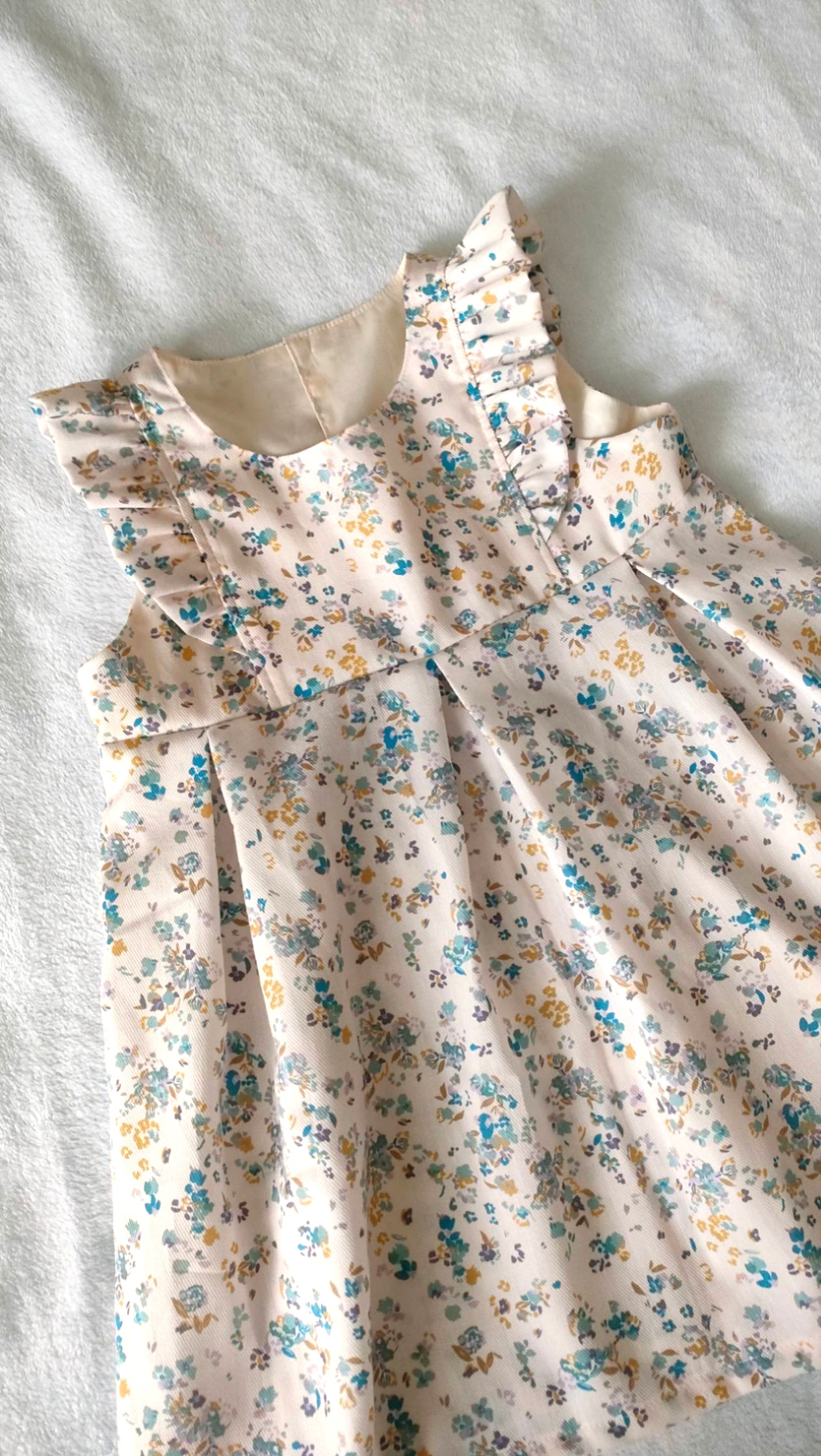 1名様限定SALE価格【フランス生地】ノースリーブワンピース