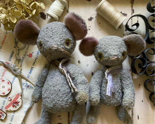 ねずみ　作家　作家様　ハンドメイド　ぬいぐるみ 三角ユウリ (@misumi_yuri) · Instagram photos and Reels