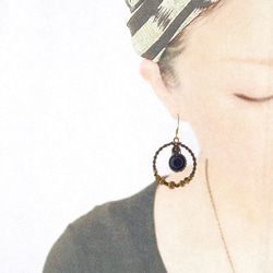 エキゾチックフープラピスラズリマクラメピアスmacp112天然石エスニックアジアンエキゾチックなアレルギーフリーピアス 6枚目の画像