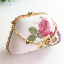 ギフトに最適！華やかなマイセン柄のバック型ピルケース（小物入れ