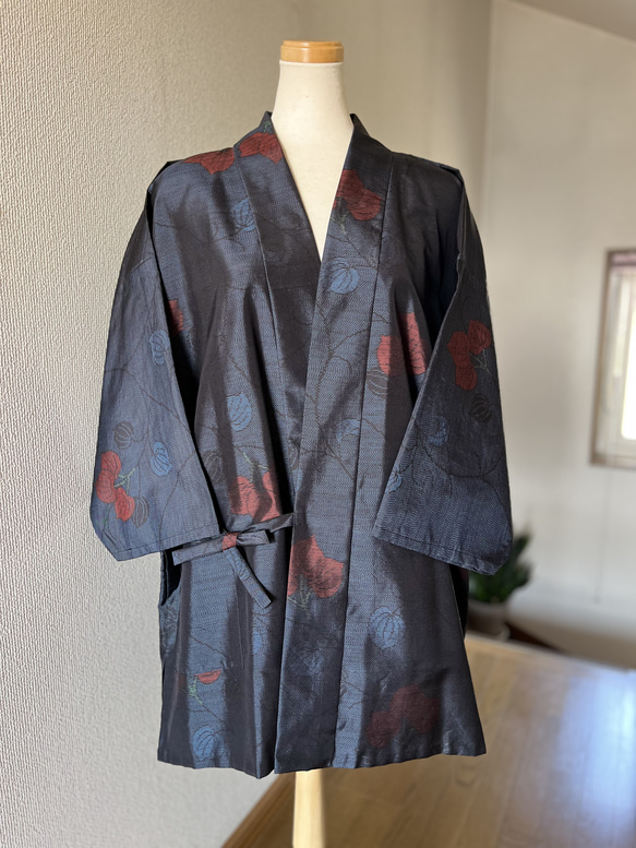 本場大島紬 作務衣 未使用反物仕立て 登録商標付き 蓮の花模様 和の 