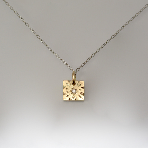 K14 スクエア（四角）彫金プチペンダントトップ ペンダントトップ