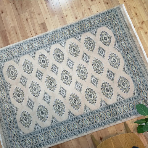 パキスタン絨毯 ラグ 197x140cm 軽くて畳める手織りラグ ベージュ