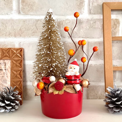 ウインクサンタとミニツリーのクリスマスオブジェ◇高さ19センチ◇赤色