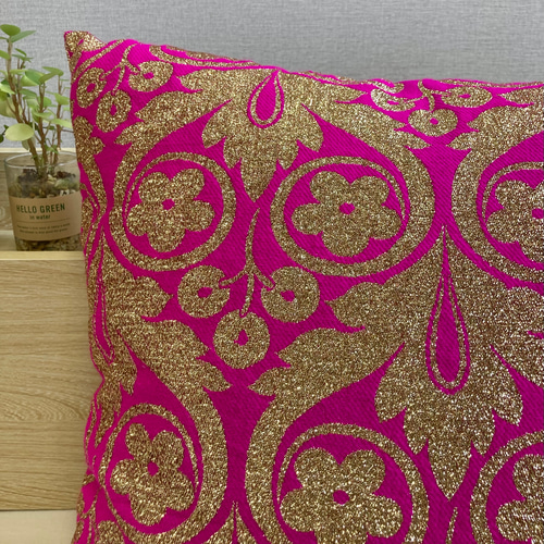 アンティーク調 ピンク×ゴールド刺繍 クッション クッション