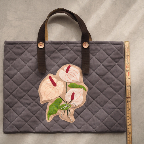 アップリケバッグ 入園・入学の贈り物にも!】お花(アンスリウム)のアップリケ刺繍