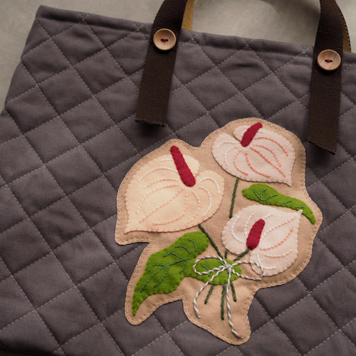 アップリケバッグ 入園・入学の贈り物にも!】お花(アンスリウム)のアップリケ刺繍