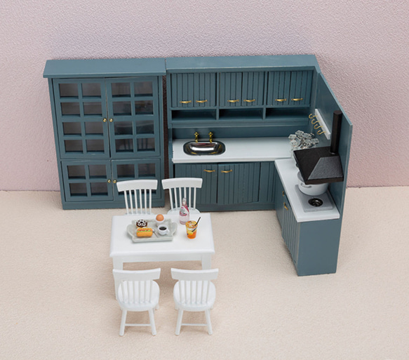 輝く高品質な ドールハウス 食堂ドール 木製キッチンセット 家具 ミニチュア アンティーク雑貨