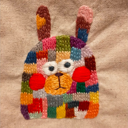 受注製作】カラフルくまちゃんの刺繍ポーチ ポーチ 刺繍枠が使えない