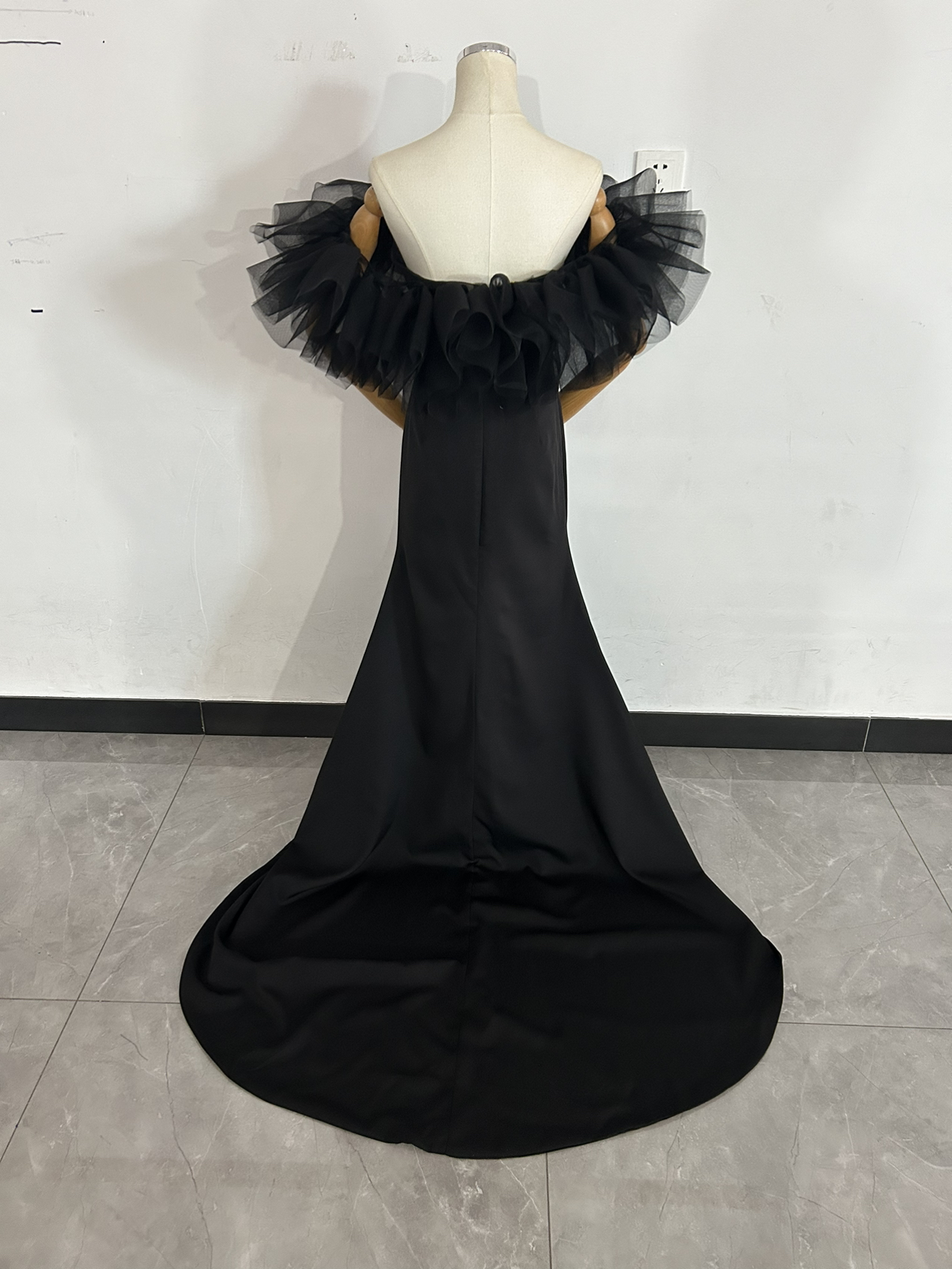 エレガントなオフショルダーパーティードレス org.jpg