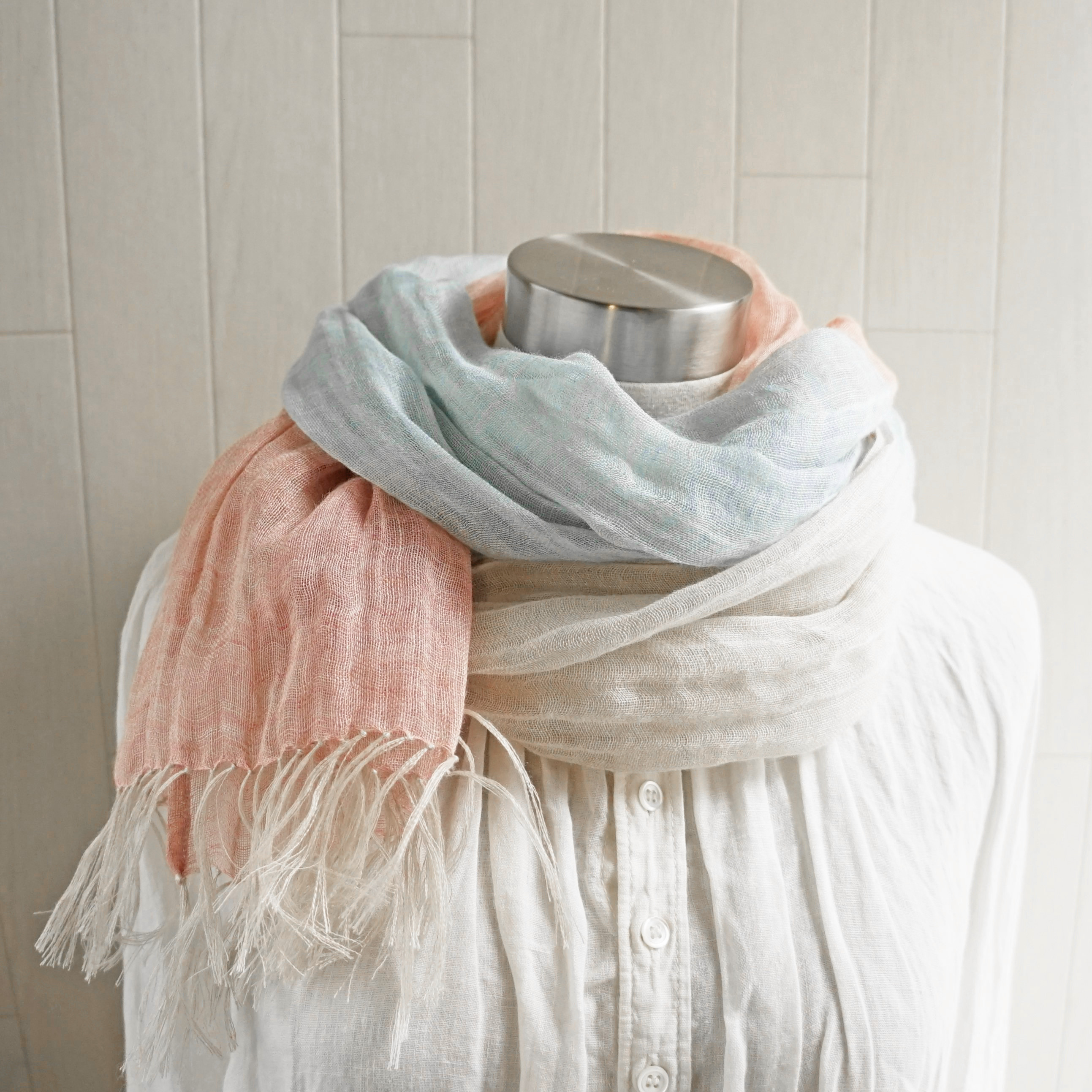 リネン ３色シングルガーゼのストール　ミントブルー＋コーラルピンク＋亜麻色