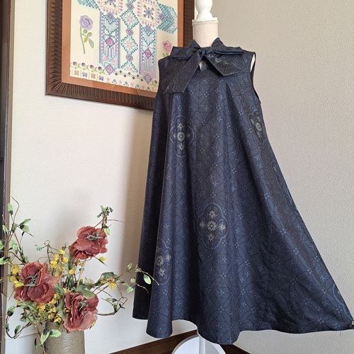 ☆ 着物リメイク/大島紬/ノースリーブ/ボウカラー/フレアワンピース  