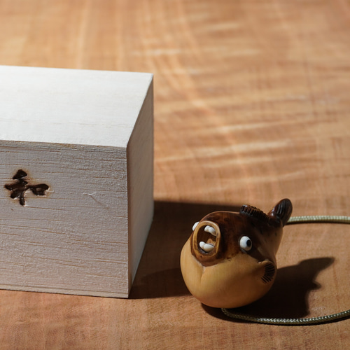 根付　妖怪　在銘　　木彫　彫刻　超絶技巧　ストラップ　キーホルダー 根付 妖怪 在銘 木彫 彫刻 超絶技巧 ストラップ キーホルダー