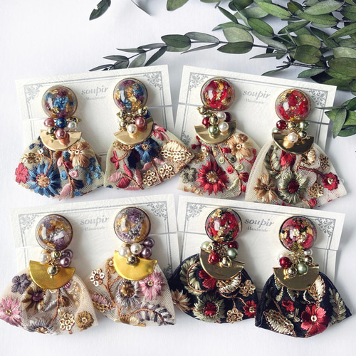 大ぶりチュールインド刺繍リボンタッセルイヤリング/ピアス イヤリング