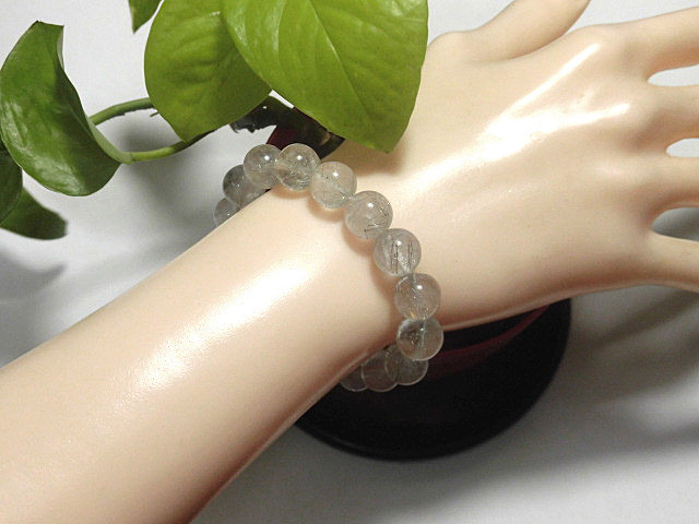 天然石 プラチナルチルクォーツ10.5mm～10.9mm玉ブレスレット 内周16.6cm　　240101812