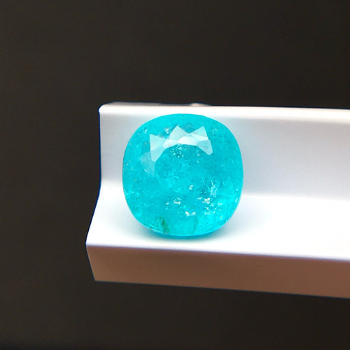 2.05ct天然パライバトルマリン ルース 高級 鑑定書付き ネオンブルー