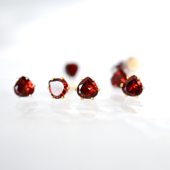 【栗のガーネットのピアス】6mm 赤 レッド サージカルステンレス 金属アレルギー対応 一粒 1月誕生石 マロン 10枚目の画像
