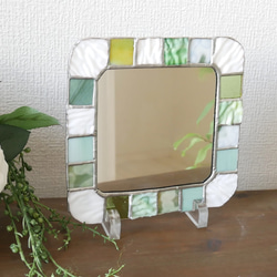 ガラスの壁掛け鏡／ウォールミラー／ステンドグラス／オリーブ