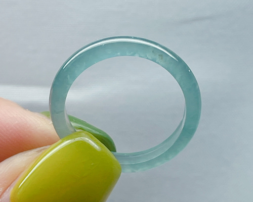 新入荷】本翡翠保証‼️天然A貨無処理本翡翠くり抜きリング 藍水 13号