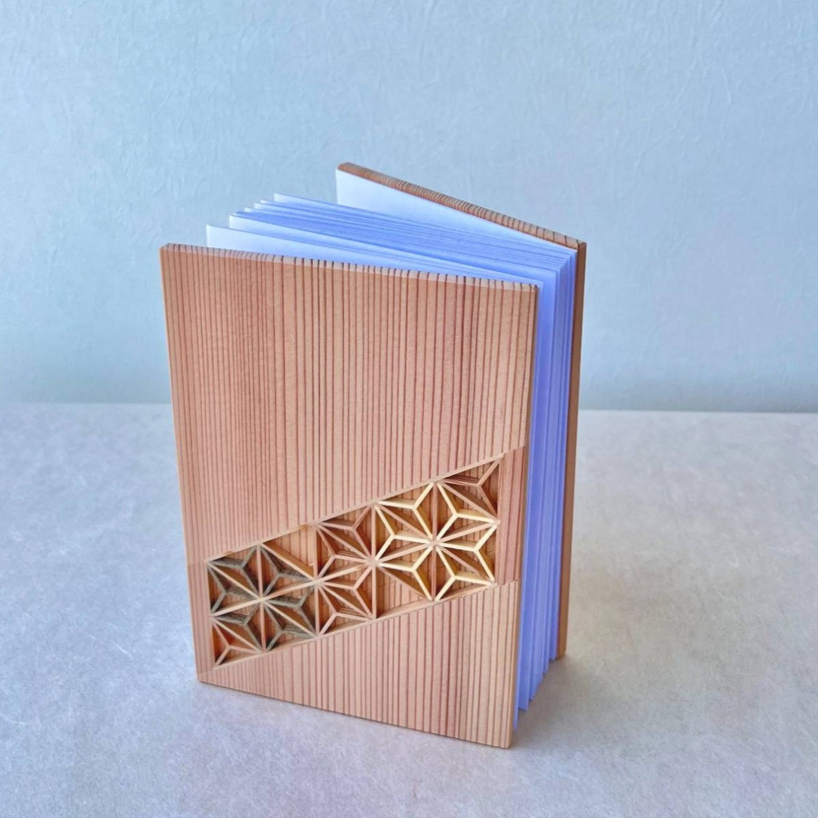 ＊御朱印帳＊組子細工　神社用　秋田杉　ヒバ　神代杉