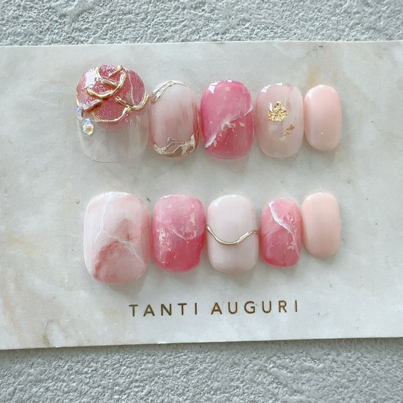 ピンク バラ柄 ネイルチップ バラ ネイルチップ 薔薇 柄 模様 アート お花 ベリーショート