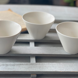 大人カラーのホワイト＆パープルのバラが 綺麗なアレンジ　開店祝い　結婚祝い　退職祝い　紫　プリザーブドフラワー紫陽花 9枚目の画像