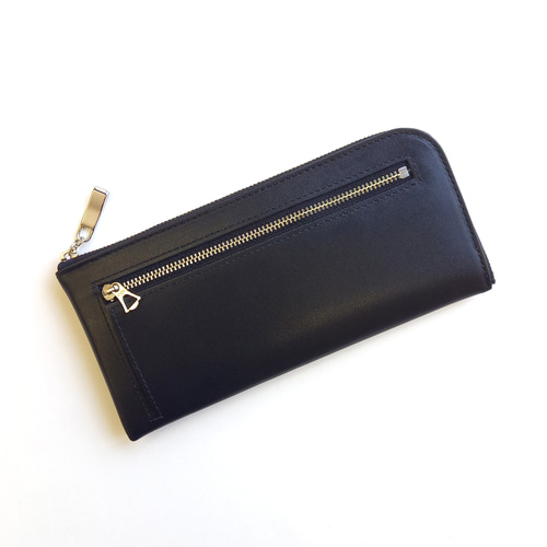 高級レザーおとなドットスタッズ（ブラック）スリムで軽く大容量な長