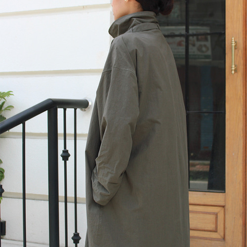 ◉バサっと気軽に羽織れるコート◉ 2wayカラーコート ダークカーキ