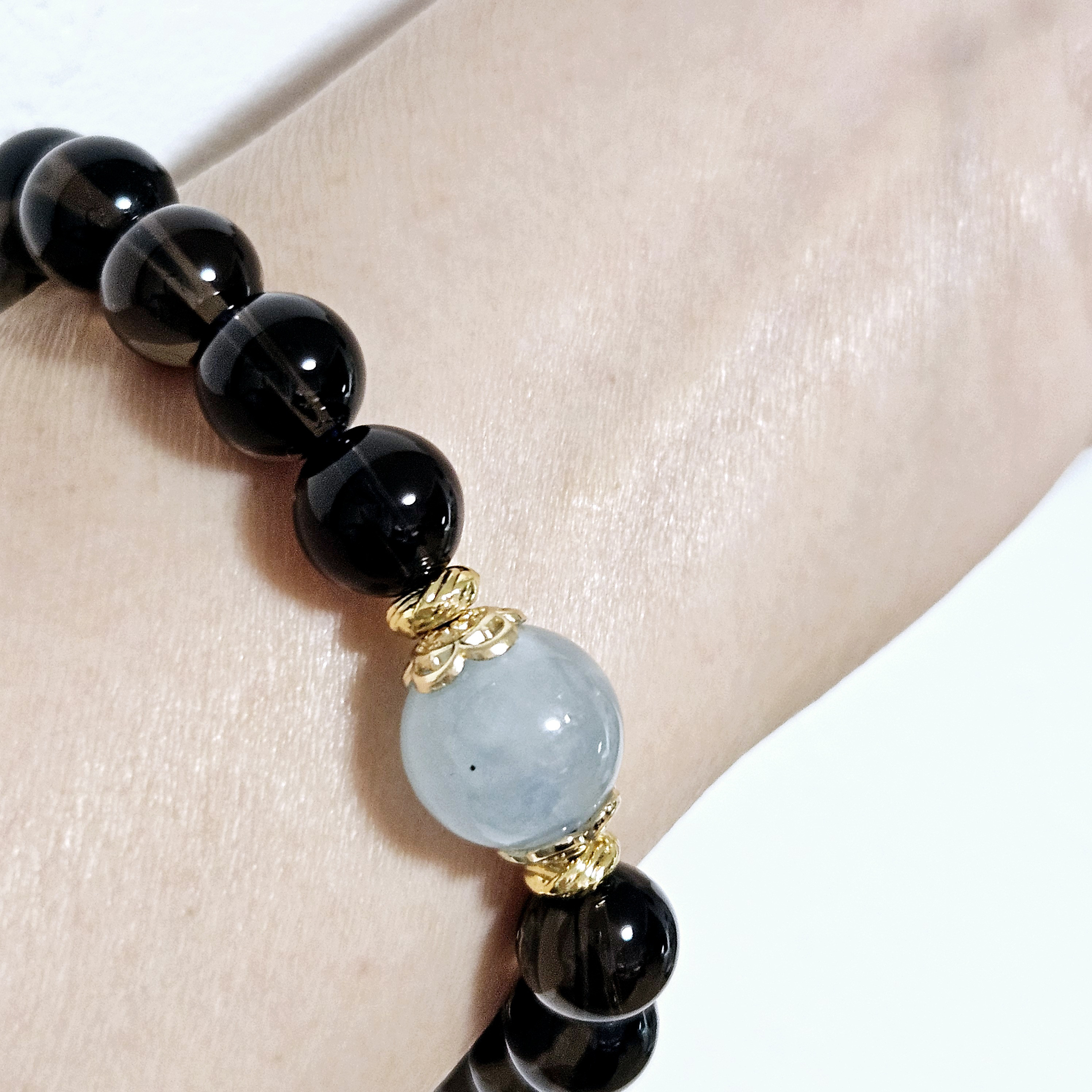 アクアマリンとスモーキークオーツのブレスレット