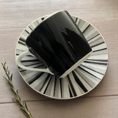 NARUMI ティーカップ＆ソーサー｜黒×銀縁｜ボーンチャイナ Made in