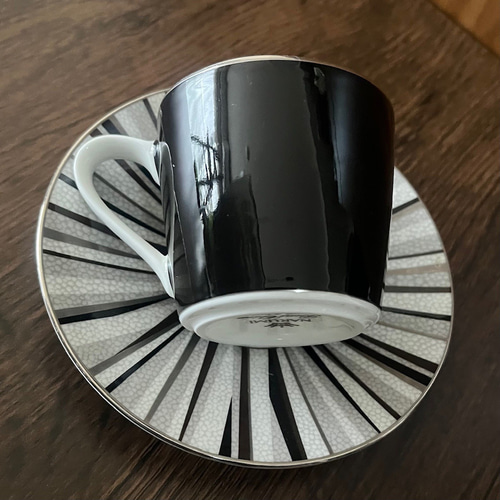 NARUMI ティーカップ＆ソーサー｜黒×銀縁｜ボーンチャイナ Made in