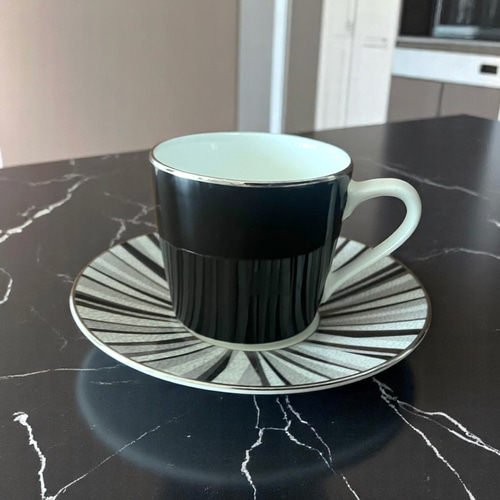 NARUMI ティーカップ＆ソーサー｜黒×銀縁｜ボーンチャイナ Made in