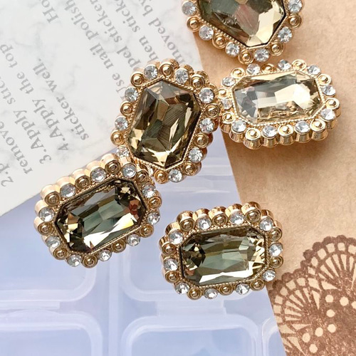 17×21mm 1個】 飾り ボタン ◇1204◇ レトロ アンティーク 