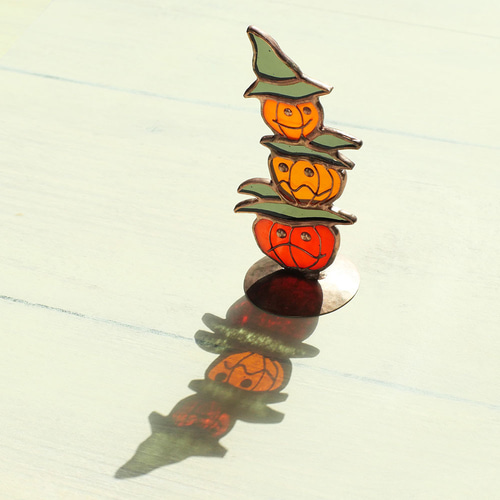 ハロウィン かぼちゃお化けの三兄弟 ステンドグラス 立体・オブジェ