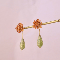 金木犀(キンモクセイ)と雫*秋の2way革花スタッドピアス･イヤリング/オレンジ/9月10月の花/2024 5枚目の画像