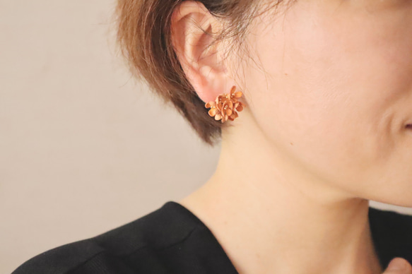 金木犀(キンモクセイ)と雫*秋の2way革花スタッドピアス･イヤリング/オレンジ/9月10月の花/2024 12枚目の画像