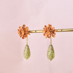 金木犀(キンモクセイ)と雫*秋の2way革花スタッドピアス･イヤリング/オレンジ/9月10月の花/2024 3枚目の画像