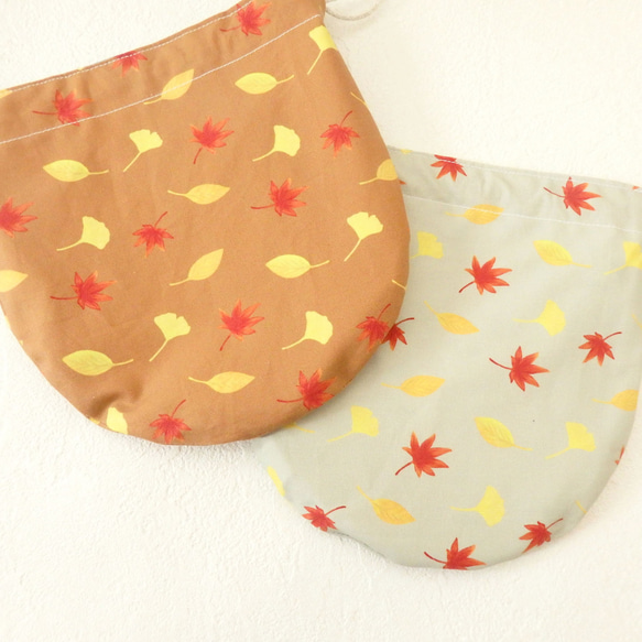 落ち葉 brown のギフト〈巾着ポーチ・ハンカチのセット〉 10枚目の画像