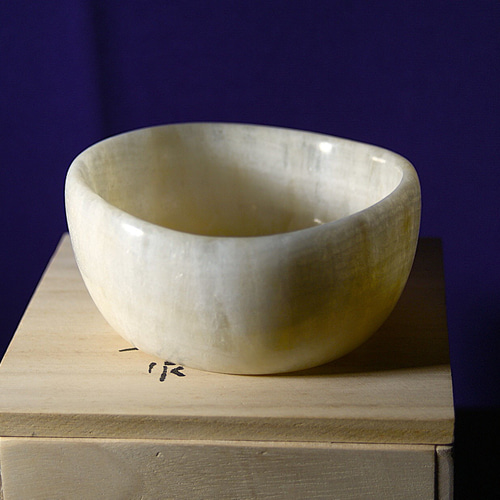 石の器 『羅』小鉢 ボウル 茶碗 抹茶茶碗 天然石オニックスで作