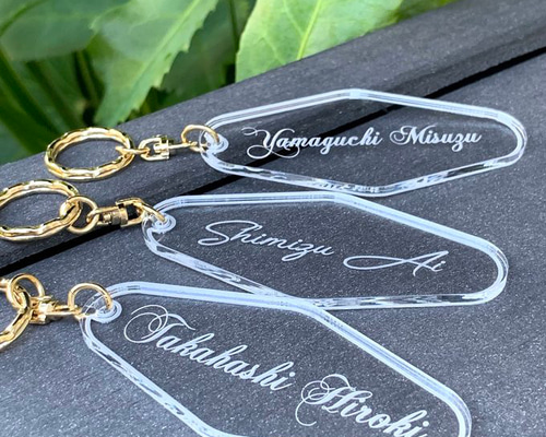 送料無料】ウェディング 席札モーテルアクリルキーホルダー 結婚式