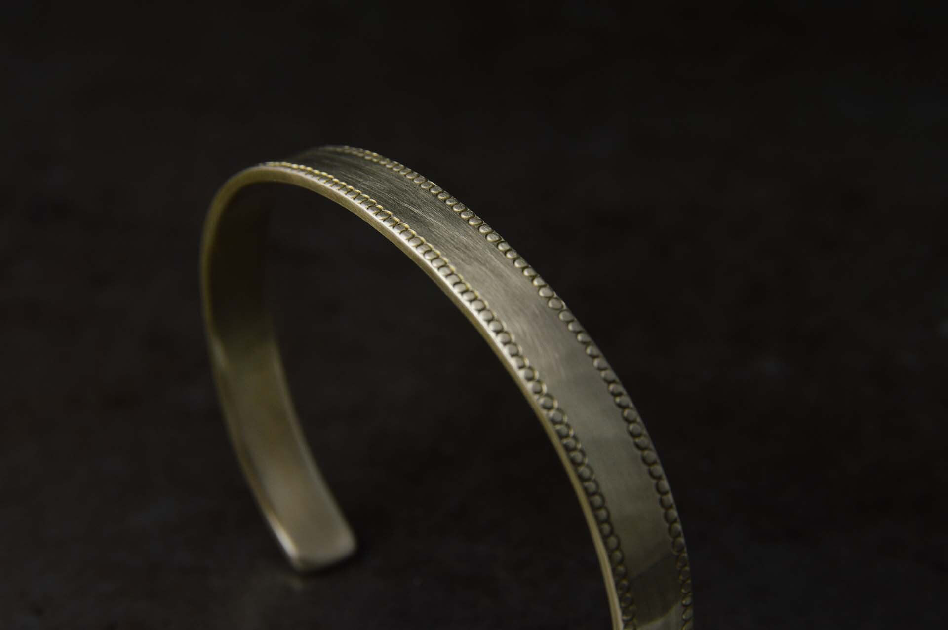 真鍮 / 粒バングル 平［brass］